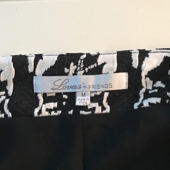 Lovers + Friends ๐ค skirt. - Picture 6 of 8